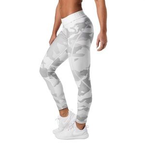 Better Bodies Chelsea white camo leggings